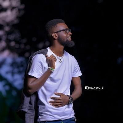 A1kingjay's profile picture. God is Bea❣️❤️ Photographer @Jayshots📸📸 I Love Photography 📸📸 for more you can get me on +256706319714 Jayshots Photography UG