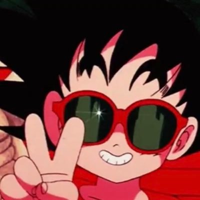 heyitssimsim's profile picture. 