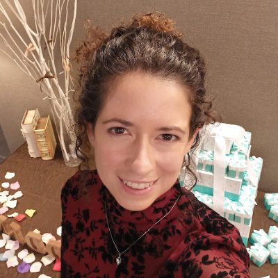 Full Stack Web Developer
~ #LatinasInTech ~ #WomenWhoCode ~ #100DaysOfCode ~ #100Devs ~
🇵🇷🇦🇷🇺🇸🇯🇵