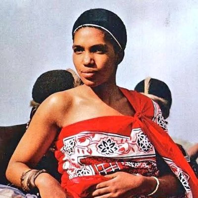 MzwaiNdlovu's profile picture. Accumulate knowledge to share with the world and to create meaningful experiences that leave a lasting impact.

Simplify complex concepts to advance the progres