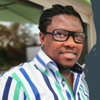 YayaOua61751104's profile picture. Je suis sincère,je reste vrai et honnête avec moi même pour être en parfaite harmonie avec ma conscience...