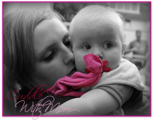 Getrouwd op 12 juni 2009 met Hendri en sinds 18 januari 2011 trotse mama van een dochter Suze!!
Rond half april 2013 verwachten we ons 2e kindje.