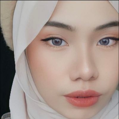 A potato with  zero talent and filled with flaws 🐤