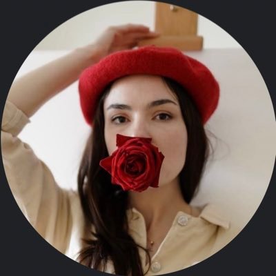Elen_alien_nft's profile picture. Elen Alien's art promotes mindfulness, self-development, and concern for the environment. She uses natural materials and AI to depict our duality ✨🥀👩🏻‍🎨