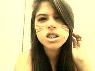 Haha, sou uma pessoa normal como todas outras #FOLLOW-ME os bons *-*