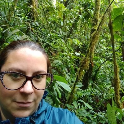 Ecologist interested in the response of plants (especially ferns) to environmental changes in tropical elevational gradients (PhD), mother.