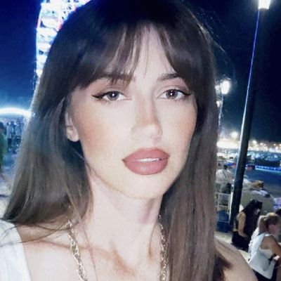 niveousCassie's profile picture. ✨I'm own shining solo ✨
#jesus
Pluviophile⛈️
Niveous❄️