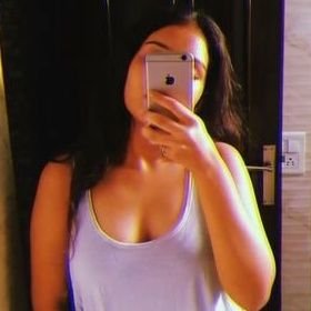 Real1Neha's profile picture. 