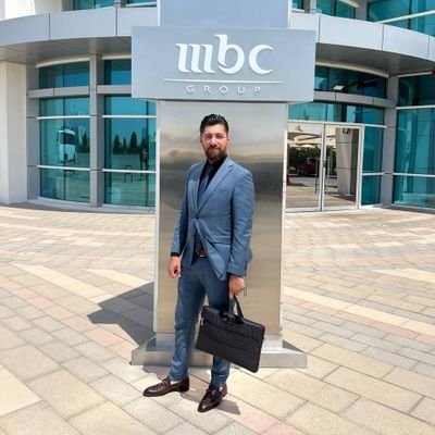 مدرب اعلامي.، كاتب سيناريو، مقدم برامج
بكلوريويس اعلام
آرائي لنفسي ولمن يوافقني
إن كنت على الجانب الآخر فلا ترافقني