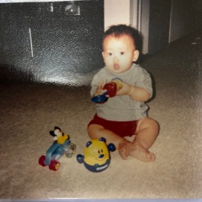 go_yama_3002's profile picture. 最近の目標は「海パンで国際線乗っちゃって〜！」もしくは「スーツで海に飛び込んで〜！」です