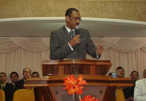 MINISTRO DO EVANGELHO , CASADO , PAI ,SERVINDO A DEUS EM SAO PAULO ASSEMBLEIA DE DEUS , CONTATOS AGENDA ,11-95533781 ID 118*21774 , 11-77641920,
