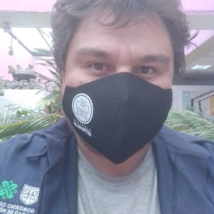 Cristiano, trabajador de la alcaldía Iztacalco CDMX, siempre en busca de la gracia de Dios en cada día