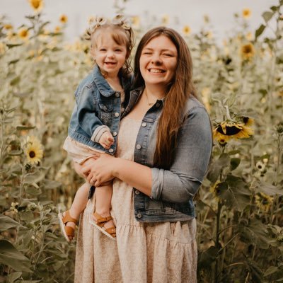 MrsAlley_SFE's profile picture. 3rd Grade Math and Science Teacher at Shadow Forest Elementary 📚✏️🏫🦈