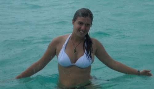 =D
É curioso como n sei dizer qm sou. ... . o que sinto se transforma lentamente no que eu digo.
