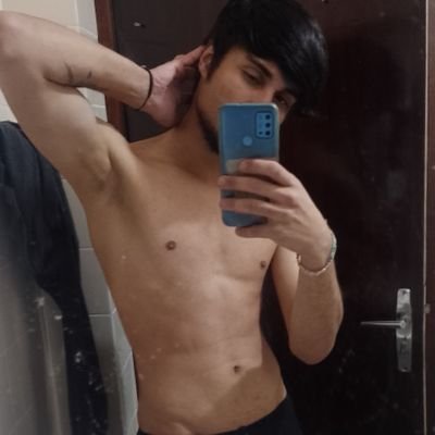 perfil pra biscoitar e para postar coisas que não tenho coragem em outra rede social.