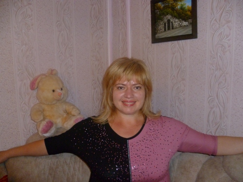SVETA_KIRSANOVA's profile picture. Я родилась и живу в городе Пятигорске.
Люблю путешествовать, знакомиться с успешными людьми.
Занимаюсь йогой, хожу в горы,люблю петь под гитару.