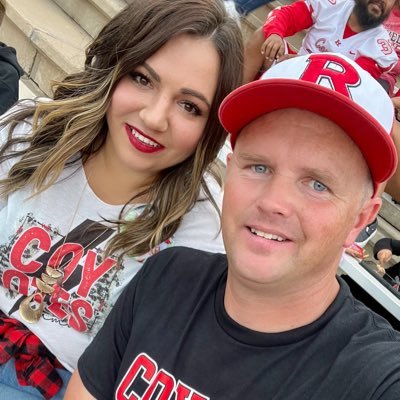 megagreathouse's profile picture. “I touch the sky when my knees hit the ground.” wife, boymom to 4, Fitness fanatic, wahm; owner/designer at Greathouse Makes.