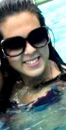 No fim você coloca um sorriso no rosto e finge que é sincero, até que a vida o faça realmente ser.