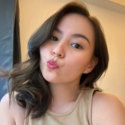 krismarii_'s profile picture. 