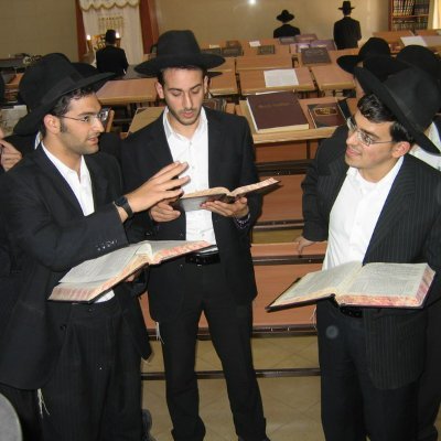 דבר ראשון תנו עוקב!
כמובן אם בא לכם, כסף זה לא עולה.
אוהב את החיים
ימיני אבל נאמן למסורת
לשואלים, תמונת הפרופיל נלקחה מגוגל