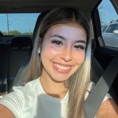 maackenziee7's profile picture. 