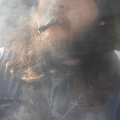 8inchGorilla's profile picture. Dadbod with no kids - 8 inches tho 🍆 - OF soon maybe - Probably hard rn