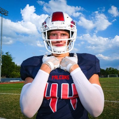 Bishop Dunne 25’•LB/EDGE/TE• 6’ 2”•215 Lbs• 4.2 GPA Weighted• State Qualifier Wrestler• 1340 SAT