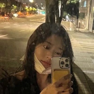 icypeony's profile picture. Take me to your beautiful universe I’ve never seen🌌 Alumni of Spence, HVD and Stanford GSB. PE investment. ฅ՞•ﻌ•՞ฅ🇵🇱Pomeranian lover