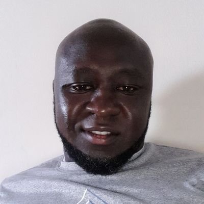 MombaMombare's profile picture. 