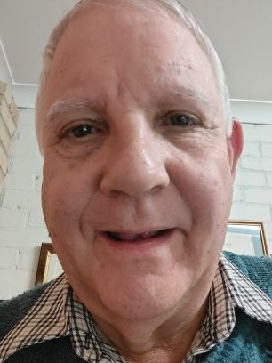 I live in Newcastle NSW,  I'm Married, and I'm looking for friends, plus more.  Look for: Women & Men.