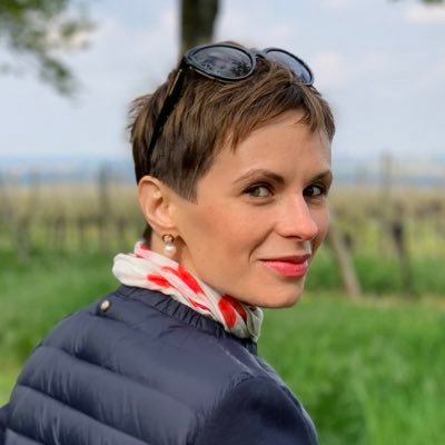 MariedesNeiges_'s profile picture. Neurosurgeon, Neuroscience PhD student @ParisBrainInst and @Sorbonne_Univ_ #Deep #Brain #Stimulation but I prefer Antiquity, art and #Tolkien !