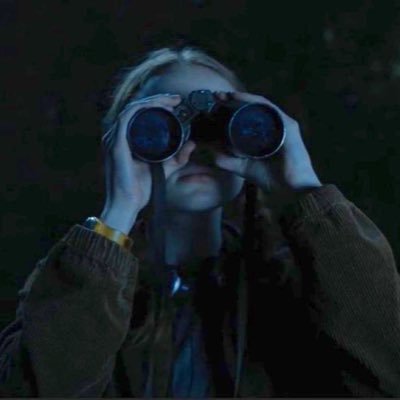 hyperfixating and/or daydreaming somewhere ~ 23 ~ she/her