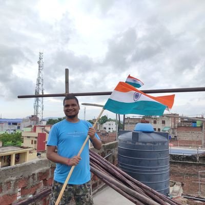 abhinay_raja's profile picture. Cool 😎