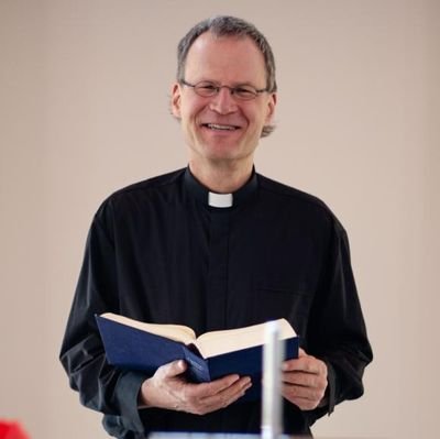 Autor vom Vorwort zum Sonntag @tichyseinblick |
ER ist unser Friede, selbst wenn Politik und Kirche versagen