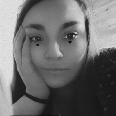 AmandaPanda0410's profile picture. 