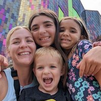 Laura Peacock-Whiteside (@mrs_whiteside_5) 's Twitter Profile