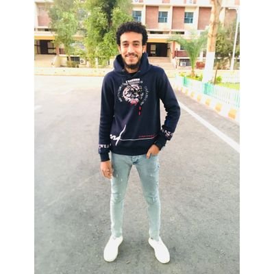 🌚Faculty Of Science
Geology and Chemistry🛢🧪
يتعافى المرء بالتخرج من الجامعة 🤝🏻♥