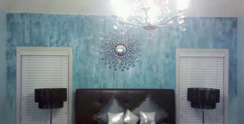 fauxzilla_red's profile picture. I am decorative artisan. Specializing in faux finishes,plasters,murals,painted furniture & canvases. now in FLA working creatively in a boutique setting.