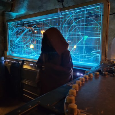 mikaylakiana's profile picture. 