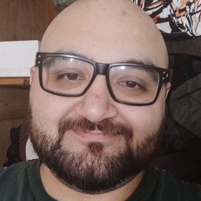 osval_ronal7's profile picture. He/Him/El
Peladonio
Me gusta la historia, varias series, la musica, cantar.
"Podrán quitarnos las tierras pero no el brillo de nuestras calvas"
El pelado moreno