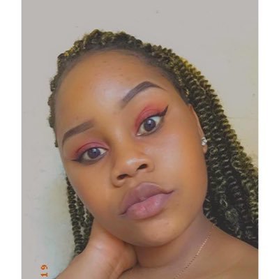 🙏🏽prayer|creating my own sunshine 🌞|teacher|photogenic|musicAddict|dancer|GODisGreat🙏🏽 Tiktok @britneytinaye IG @britneytinaye FB @Britney Tinaye