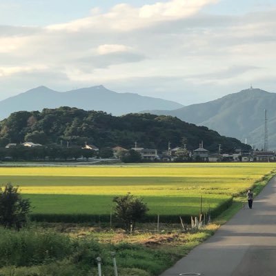 2021.7月につくばに引越ししてきまして1年が経ちました。孫が4人いる60歳おばぁちゃんです。教えて貰って登録。黙って「いいね」押したりフォローしたりごめんなさい。よろしくお願いします。