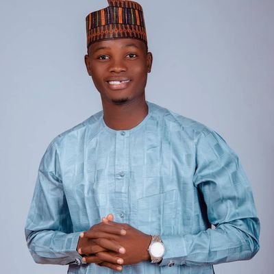 Teacher, writer ✍️,
Humanitarian aid activist 👨👩👧👦
Striving Muslim✨
Nigerian 🇳🇬