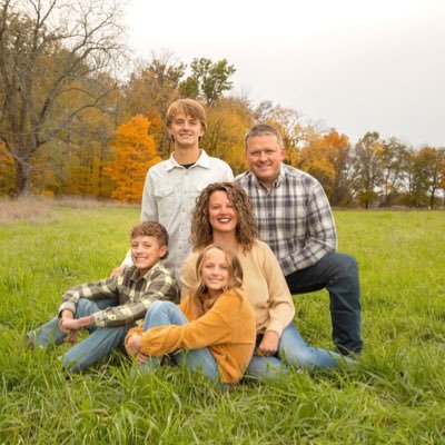 Pioneer rep - Steele Farms Corn maze, pumpkin and flower farm