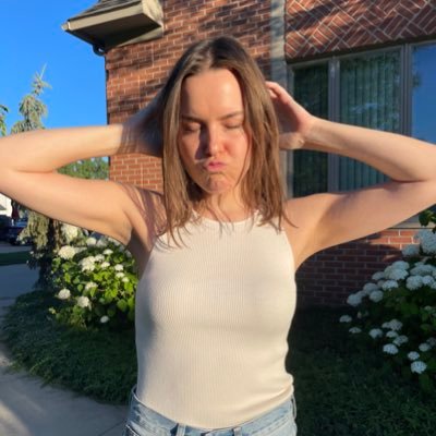Sydney_Hartle's profile picture. 🦑 @unimelb master of creative writing, publishing & editing grad || @umich undergrad fiction alum || chronically ill & chronically SICK 😎