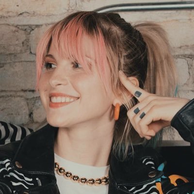 I’ᴍ ɴᴏᴛ sᴇɴᴛɪᴍᴇɴᴛᴀʟ ᴛʜɪs sᴋɪɴ ᴀɴᴅ ʙᴏɴᴇs ɪs ᴀ ʀᴇɴᴛᴀʟ——