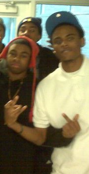 Bag_up_Bitch's profile picture. i love gurlz that mixed yu aint mixed or a red bone i kant fux wit cha...BITCH!!!