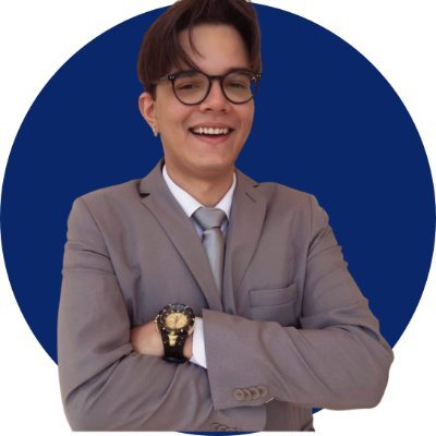 willyrms's profile picture. Somos uma série de notas de rodapé de uma vasta, inacabada, obscura obra-prima.