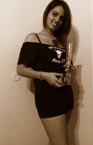 BrandyBlaze420's profile picture. Cali Grown & wont ever be leaving this GREEN state :) im 26 yrs deep in the soil! im a 215 patient & PROUD of it! want to know more dont be shy follow me :)