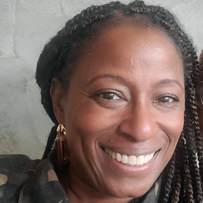 Clea2704's profile picture. 